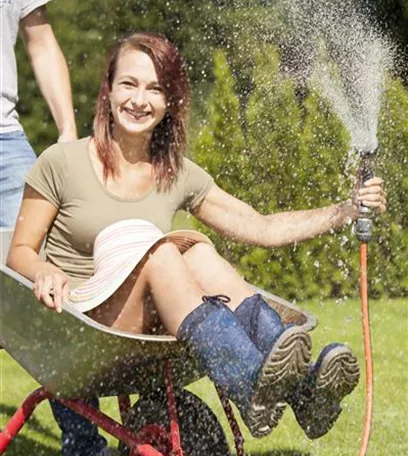 Bewässerungsanlagen im Garten – entspannt sitzen statt schwitzen